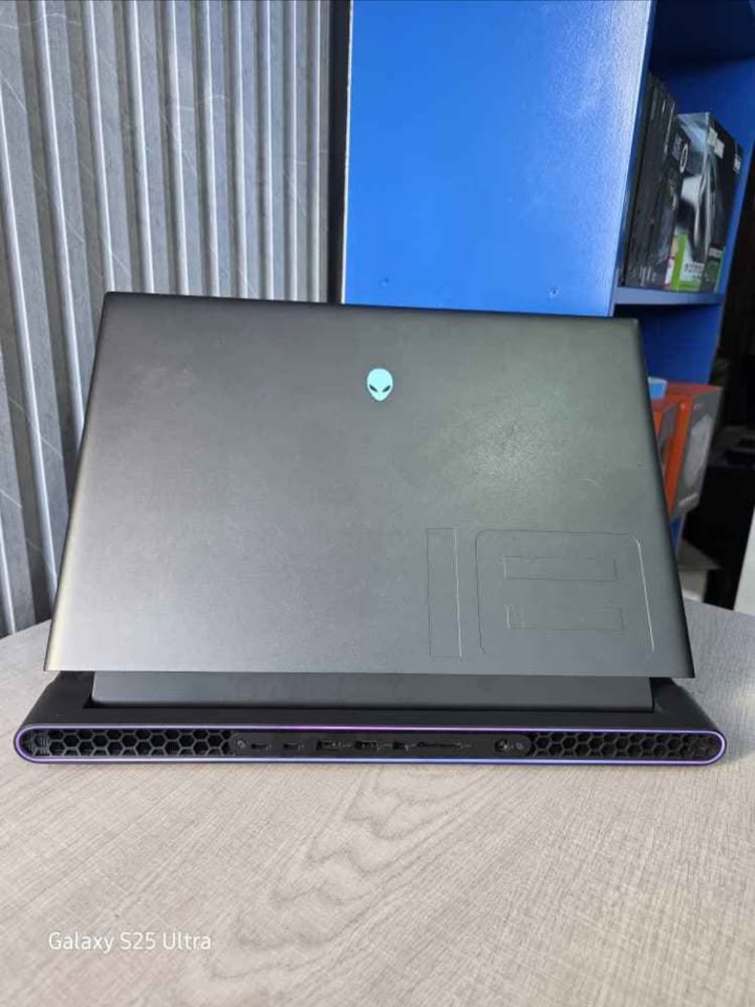 ALIENWARE M18 R1 RTX 4090 GAMING/WORKSTATION LAPTOP   Core i9-13980HX 5.6ghz Processor @24 cores 32 threads 64 gig ddr5 ram 1tb nvme ssd 18 inch FHD+ IPS 480hz Display 480hz Refresh Rate Full RGB Backlit  Keyboard Intel UHD Graphics Nvidia Rtx 4090 16gig graphics card Usb 3.2 Wifi 7 Bluetooth HDMI H thumbnail