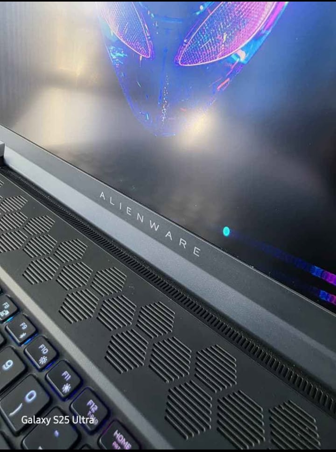 ALIENWARE M18 R1 RTX 4090 GAMING/WORKSTATION LAPTOP   Core i9-13980HX 5.6ghz Processor @24 cores 32 threads 64 gig ddr5 ram 1tb nvme ssd 18 inch FHD+ IPS 480hz Display 480hz Refresh Rate Full RGB Backlit  Keyboard Intel UHD Graphics Nvidia Rtx 4090 16gig graphics card Usb 3.2 Wifi 7 Bluetooth HDMI H thumbnail