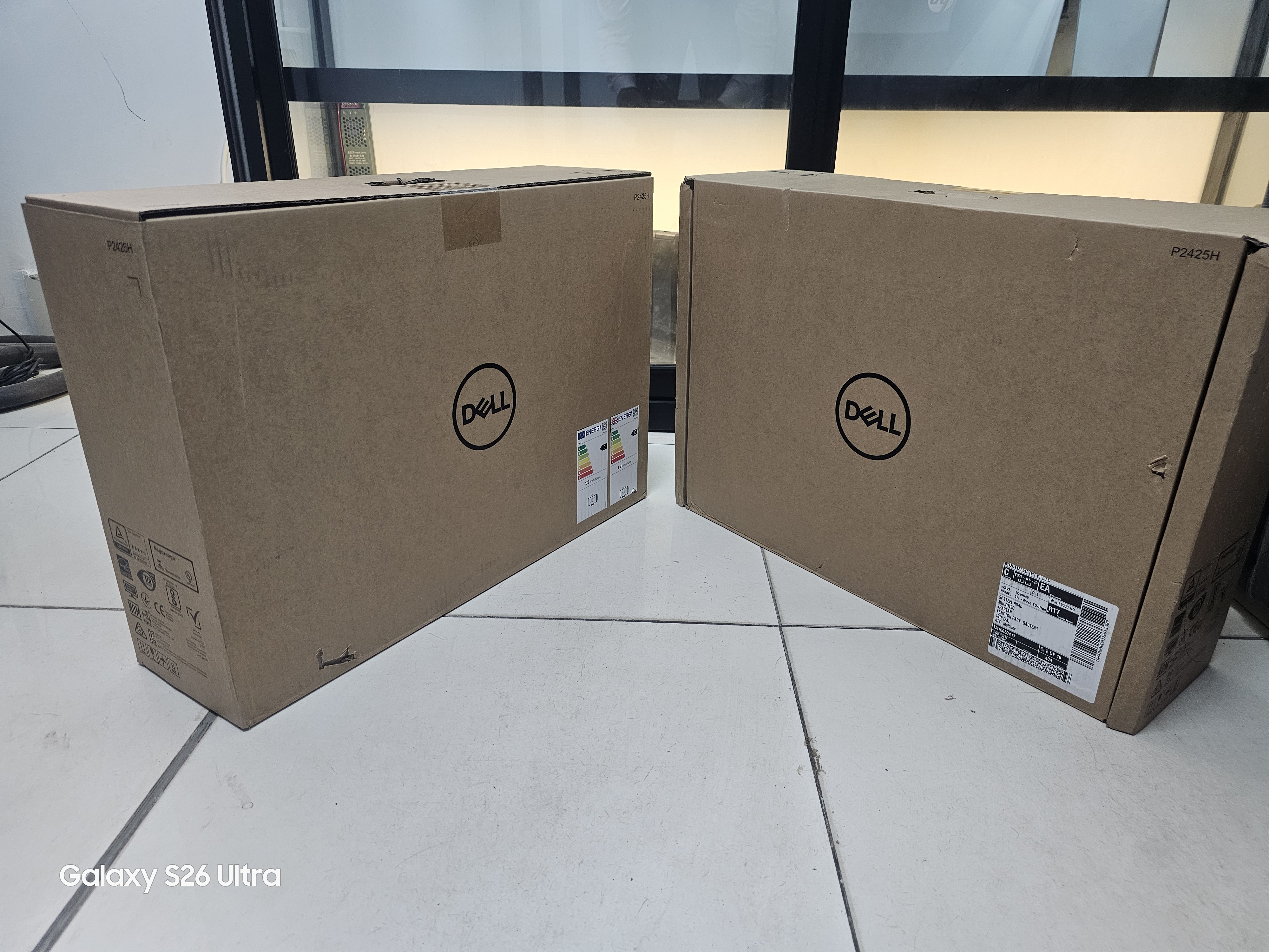 Dell Pro 24 Plus Monitor P2425H features a 23.8-inch Full HD IPS display, a smooth 100 Hz refresh rate, and comprehensive ergonomic adjustments thumbnail