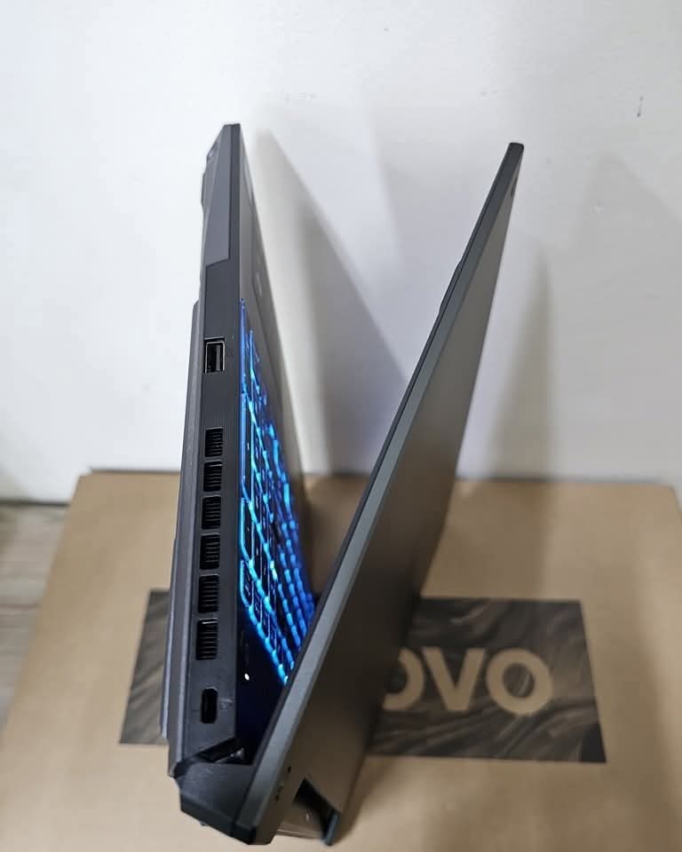 ASUS TUF GAMING F15 FX507ZC4 High End-Military Grade Core i7 Laptop with RTX3050  4gig Dedicated Nvidia RTX3050 GDRR6 Graphics Card 12th Gen Intel(R) Core(TM) i7-12700H CPU @2.30GHz(20CPUs) 12th gen processor 512gig Solid State Drive (free slot for hdd) 16gig ddr5 ram(upgradable) thumbnail
