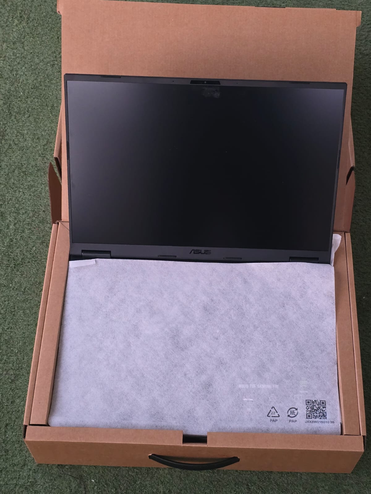 ASUS FX608JHR-I716512G0W TUF Gaming F16  - Intel Core i7-14650HX 16-Core (30MB Intel SmartCache) - Up to 5.20GHz Boost Clock - 8 Performance Cores, 8 Efficient Cores - 24 Threads, 16 Total Cores - 16" WQXGA (2560x1600) IPS-level 165Hz NVIDIA G-Sync Display - 72% NTSC, 100% sRGB, 75.35% Adobe Colour thumbnail