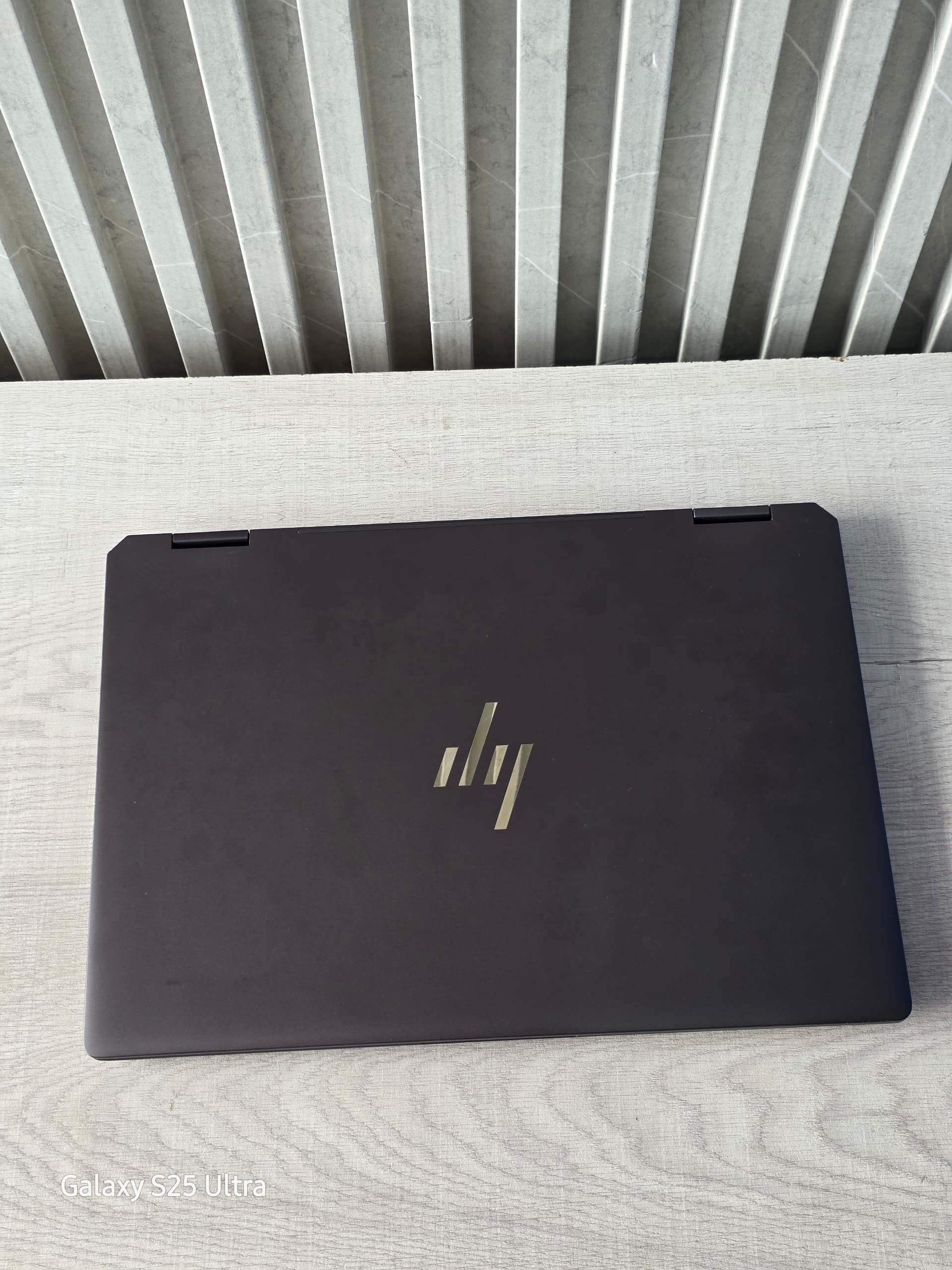 HP Spectre Oled Touchscreen Ultrabook   Core Ultra 7-155H 32gig ddr5 ram 512gig Solid state drive Intel Arc Graphics 13 inch 3k 120hz Oled Touchscreen Display thumbnail