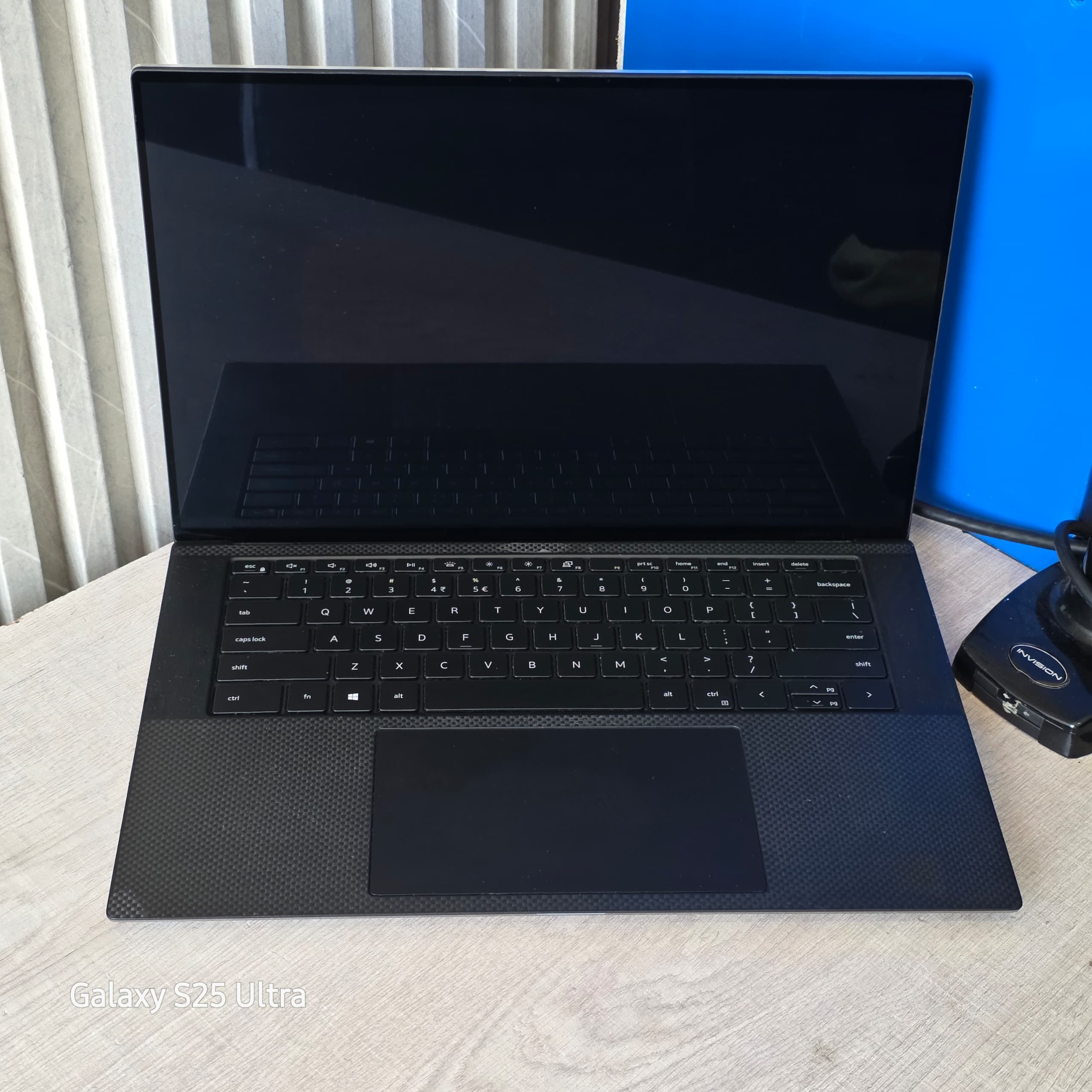 Dell Precision 5560 11th Gen Touchscreen Workstation Ultrabook   Core i7-11850H @ 2.6ghz up to 4.6ghz ( 16gig ram 512gig ssd nvme ssd (supports 2 nvme drives) 15.6 inch 4K UHD+ Touchscreen Infinity Edge display Nvidia T1200 4gig dedicated thumbnail