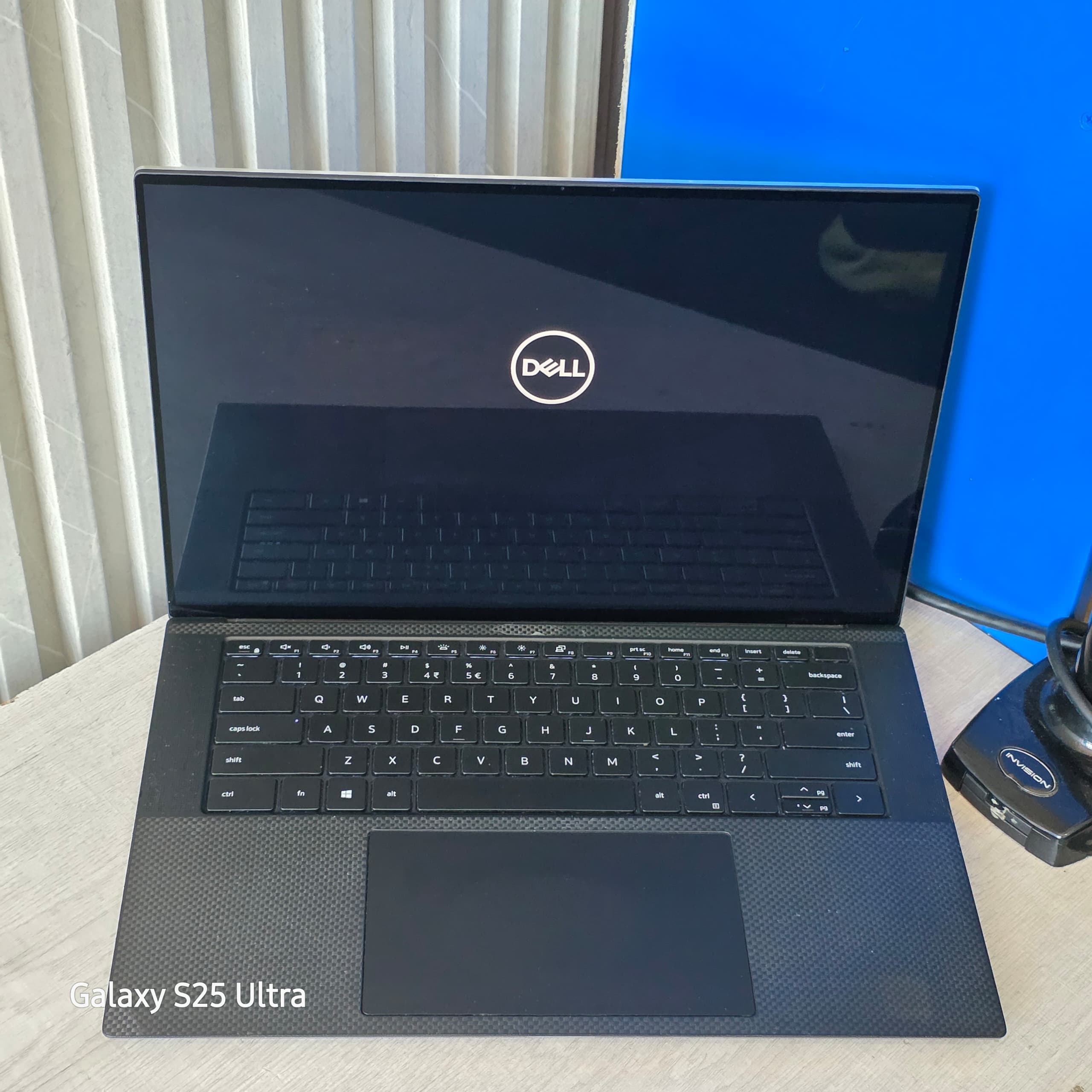 Dell Precision 5560 11th Gen Touchscreen Workstation Ultrabook   Core i7-11850H @ 2.6ghz up to 4.6ghz ( 16gig ram 512gig ssd nvme ssd (supports 2 nvme drives) 15.6 inch 4K UHD+ Touchscreen Infinity Edge display Nvidia T1200 4gig dedicated thumbnail