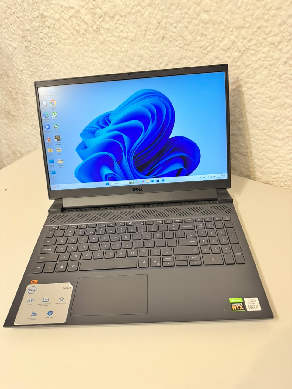 Dell Gaming G15 5510 - Intel Core i7-10870H 2.20GHz  NVIDIA GeForce RTX 3060 6GB GDDR6 Graphics - 16GB (2x8GB) DDR4-2933MHz Memory - 1TB M.2 PCI-E NVMe SSD - Colour: Shadow Grey - Window thumbnail