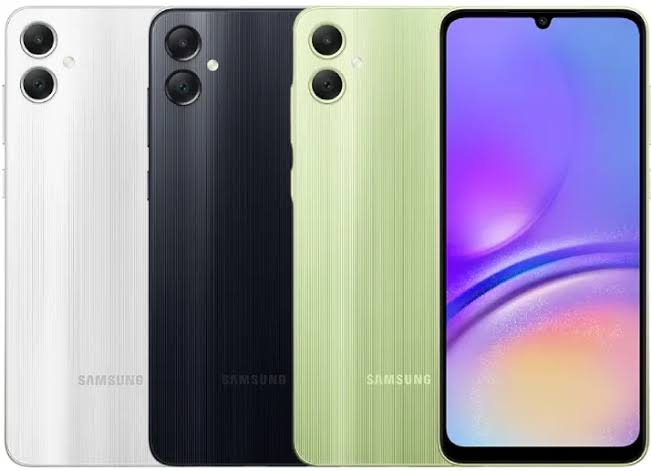 The Samsung Galaxy A06 (4GB RAM / 64GB Storage) is an entry-level 4G smartphone released in August 2024, featuring a 6.7-inch HD+ display, a MediaTek Helio G85 processor, a 50MP main camera, and a 5,000 m thumbnail