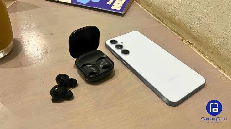 The Samsung Galaxy Buds Core (model SM-R410) thumbnail