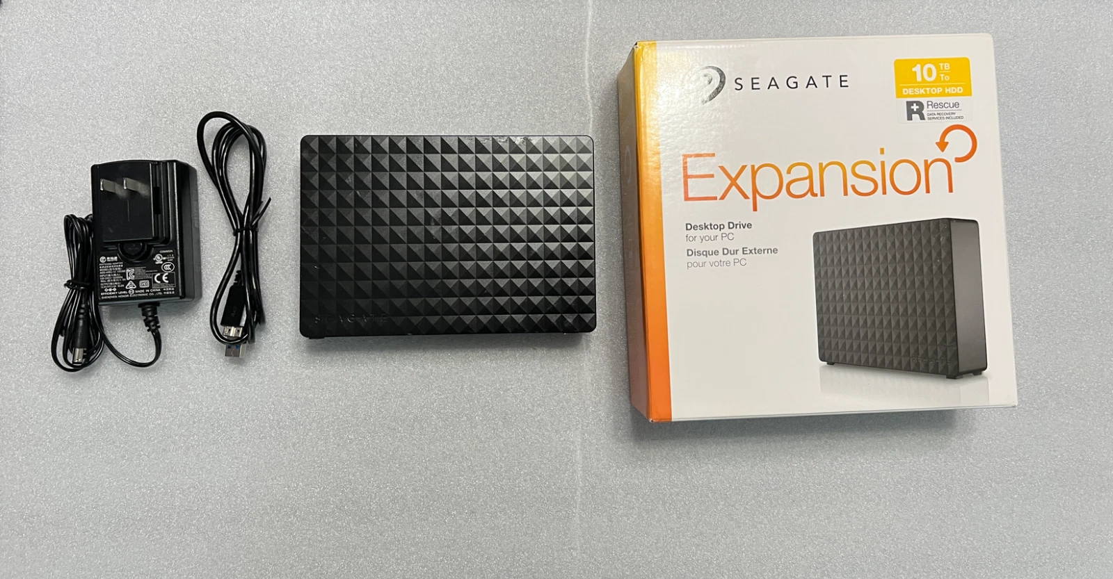 Seagate 10TB Expansion Desktop External Hard Drive USB 3.0 thumbnail