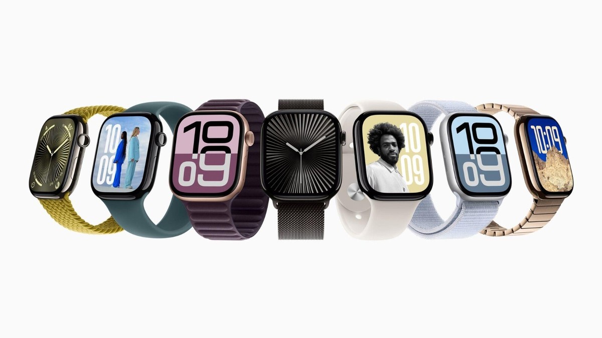 Apple Watch Series 10 GPS Aluminium Case (42mm) with Sport Band - S/M Brand: Apple